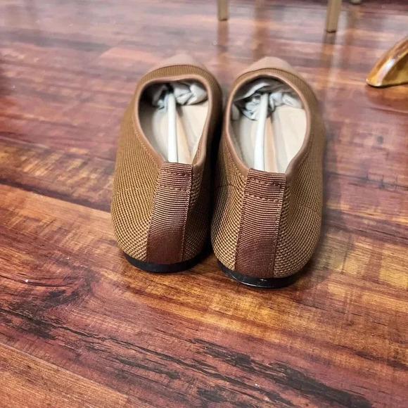 Womens Brown Mesh Pointed Toe Flat Sz US 8 NWOT Minimalist Old Money Classic - Picture 3 of 7